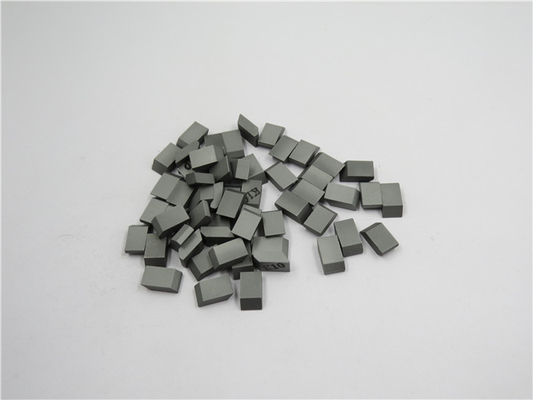 Cina ISO Standard Carbide Brazed Tips Untuk Alat Pemotong Tungsten Carbide Ukuran Disesuaikan pemasok
