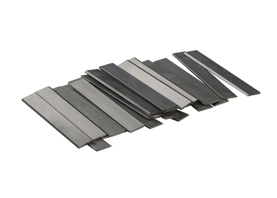 Cina Solid Tungsten Carbide Bar Digunakan Sebagai Bagian Keausan YG6 / YG8 / YG10X / YG20C Grade pemasok
