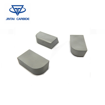 Cina Brazed Tip Tungsten Carbide Sisipan, Sisipan Cutting Carbide Untuk Bagian Alat Tangan pemasok