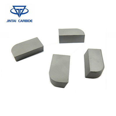 ISO Standar Tungsten Carbide YT14 B Type Brazed Tip Untuk Mesin Bubut pemasok