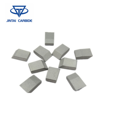 Iso Standard Cutting Stone Carbide Tips Dalam Stock Wear Resistance pemasok